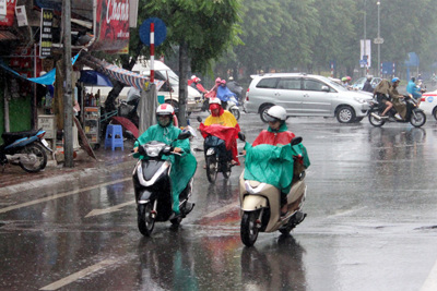 Không khí lạnh tràn về, Hà Nội mưa vừa, mưa to và dông