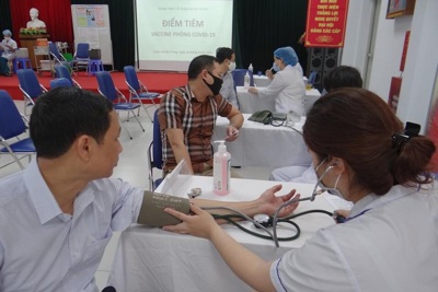 Quận Hai Bà Trưng: Hoàn thành tiêm vaccine Covid-19 cho hơn 3.600 người