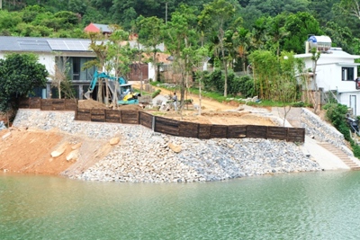 [Ảnh] Hà Nội: Cận cảnh hồ chứa thủy lợi tại huyện Sóc Sơn đang bị “bức tử”