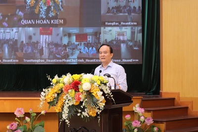 Chủ tịch HĐND TP Nguyễn Ngọc Tuấn và ứng cử viên đại biểu HĐND TP vận động bầu cử tại Hoàn Kiếm: Sẽ định lượng công việc để giải quyết có sản phẩm cụ thể