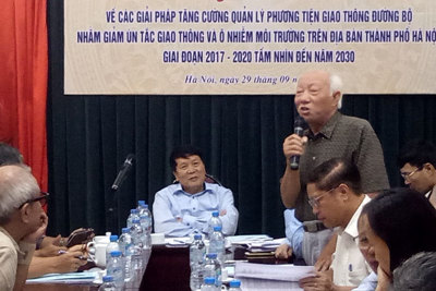 Nhà khoa học Hà Nội góp ý giảm ùn tắc giao thông cho Thủ đô
