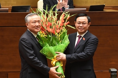 Ông Nguyễn Hòa Bình tái đắc cử cương vị Chánh án Tòa án Nhân dân tối cao và tuyên thệ trước Quốc hội
