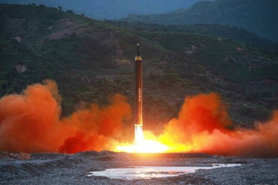 Năng lực thực sự của tên lửa Hwasong-12 Triều Tiên định bắn tới Guam