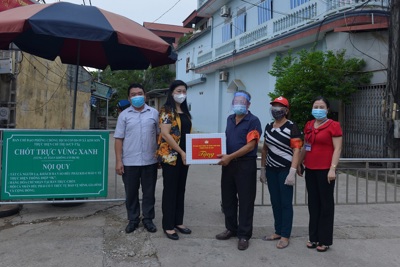 Chủ tịch Uỷ ban MTTQ TP Nguyễn Lan Hương: Thị xã Sơn Tây cần kỹ lưỡng trong triển khai các biện pháp phòng chống dịch Covid-19