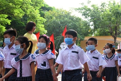 Từ 12 giờ ngày 6/5, học sinh, sinh viên ở Quảng Ngãi nghỉ học