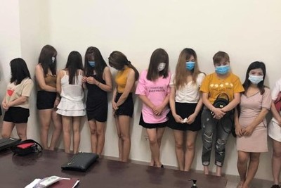 Hà Nội: Xử lý nhóm nữ giới nghi vấn tụ tập hoạt động mại dâm trên đường 72