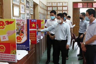 Phó Chủ tịch UBND TP Hà Nội Nguyễn Trọng Đông kiểm tra công tác chuẩn bị bầu cử tại huyện Sóc Sơn