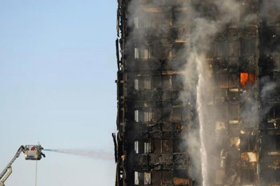 Thủ tướng Anh “đau buồn sâu sắc” trước thảm kịch vụ cháy ở tháp London