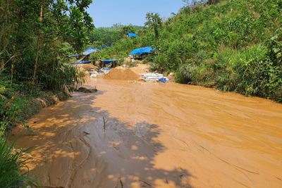 Quảng Nam: Một phu vàng bị đá đè tử vong ở Bồng Miêu
