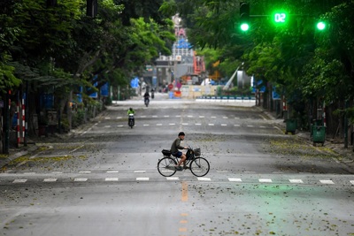 Người dân chỉ ra ngoài trong trường hợp nào trong 15 ngày Hà Nội giãn cách xã hội?