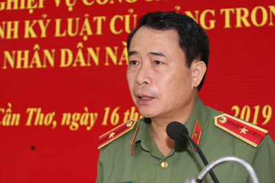 Thứ trưởng Bộ Công an Lê Tấn Tới được giới thiệu để bầu làm Chủ nhiệm Ủy ban Quốc phòng – An ninh của Quốc hội.
