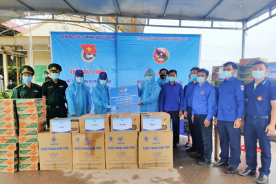 Quảng Trị hỗ trợ vật tư y tế phòng, chống dịch cho 2 tỉnh của Lào
