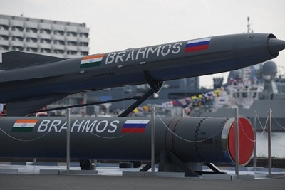 Việt Nam trả lời thông tin nhận tên lửa Brahmos của Ấn Độ