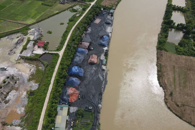 Hà Nội: Ngăn chặn, xử lý tình trạng vi phạm pháp luật về đê điều ở bãi sông