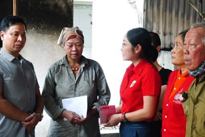 Gia Lâm: Cháy nhà trong đêm, 9 người trong cùng gia đình may mắn thoát chết