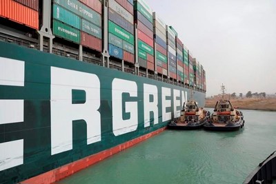 Giao thông tại kênh đào Suez tê liệt, hơn 9 tỷ USD hàng hóa bị gián đoạn mỗi ngày