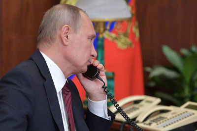 Tổng thống Putin, Thủ tướng Merkel quan ngại về leo thang căng thẳng ở Donbass, Ukraine