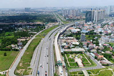 Giá căn hộ tại TP Hồ Chí Minh leo thang theo cú hích hạ tầng