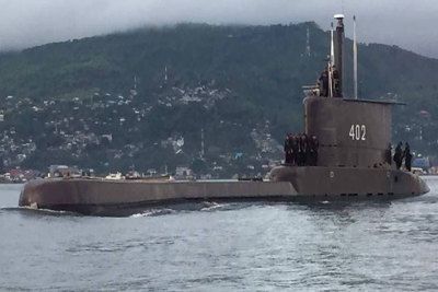 Indonesia nỗ lực tìm kiếm tàu ​​ngầm mất tích, phát hiện được vết dầu loang