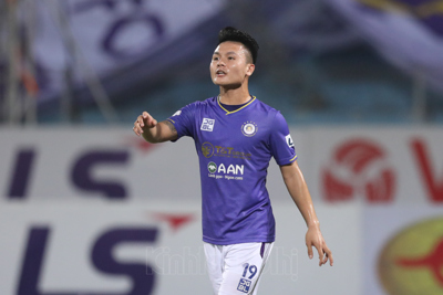 [Ảnh] Quang Hải xuất trận, Hà Nội FC vật vã cầm hoà trước đội bóng cuối bảng