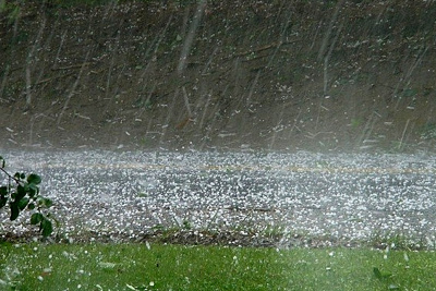 Vùng núi Bắc Bộ đề phòng mưa lớn cục bộ, gió giật mạnh và mưa đá