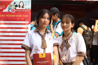 Nhiều tân sinh viên Nova College có cơ hội nhận học bổng toàn phần