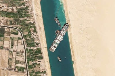 Sự cố tắc nghẽn kênh đào Suez: Thúc đẩy việc chuyển dịch chuỗi cung ứng toàn cầu