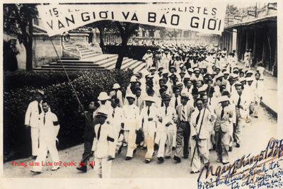 Bức ảnh tuần hành đòi tự do ngôn luận của văn giới - báo giới ngày 1/5/1938