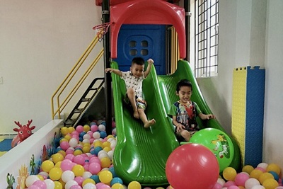 Trường học trên đảo Trần đã có khu vui chơi