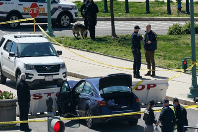 Mỹ: Lao xe và tấn công bằng dao bên ngoài Đồi Capitol, một cảnh sát thiệt mạng