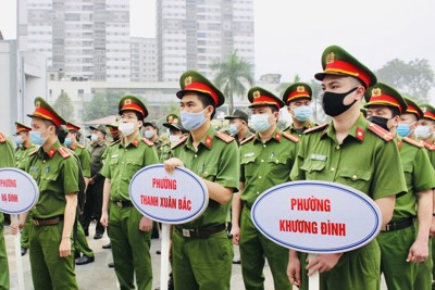 Quận Thanh Xuân ra quân xử lý vi phạm, đảm bảo trật tự đô thị