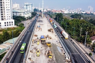 TP Hồ Chí Minh: Kiến nghị ưu tiên đầu tư cấp bách nhiều dự án giao thông trọng điểm