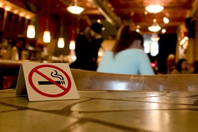 Tỷ lệ khách hàng hút thuốc thụ động tại khách sạn, nhà hàng tương đối cao 65%-80%