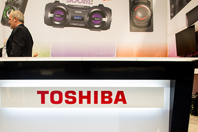 "Ông lớn" Toshiba đối mặt với nguy cơ phá sản