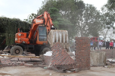 Huyện Đông Anh: Cưỡng chế công trình vi phạm trật tự xây dựng trên đất nông nghiệp