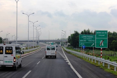 Khẩn trương sửa chữa nút giao cao tốc TP Hồ Chí Minh - Long Thành - Dầu Giây