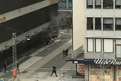Thuỵ Điển: Ba người thiệt mạng trong vụ đâm xe vào cửa hàng bách hóa