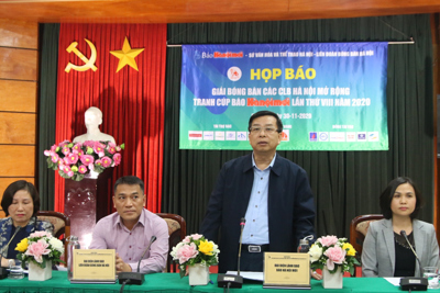 Lão tướng Phan Huy Hoàng tranh tài tại Giải bóng bàn các CLB Hà Nội mở rộng năm 2020