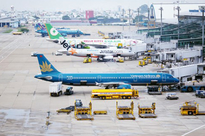 Tăng giá dịch vụ hàng không, đề phòng các hãng “chẹt” khách