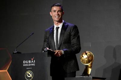 Cristiano Ronaldo- sự vĩ đại đến từ những điều giản dị