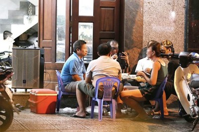 UBND TP Hồ Chí Minh ra công văn khẩn, chỉ đạo xử nghiêm karaoke tự phát