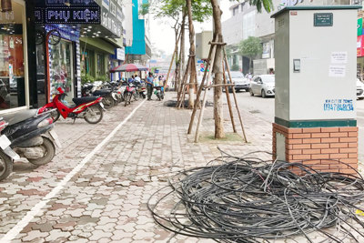 Hạ ngầm cáp điện trên phố Thái Hà, Trung Liệt