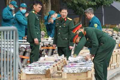 [Ảnh] Hà Nội: Các trận địa pháo hoa sẵn sàng khai hoả phục vụ người dân đón năm mới 2021