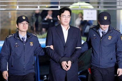 "Thái tử" Samsung bị xét xử từ 9/3