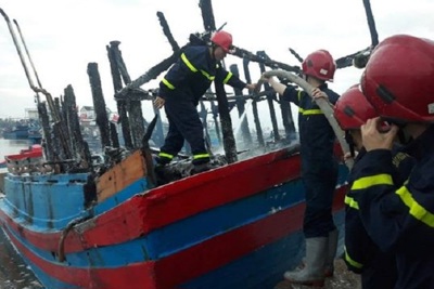Quảng Ngãi: Cháy tàu cá, thiệt hại gần 4 tỷ đồng