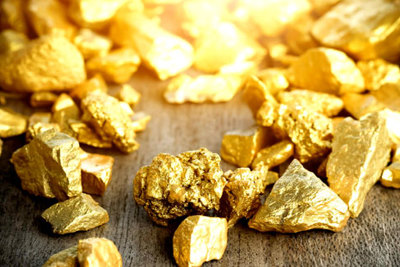 Giá vàng tiếp tục tăng mạnh nhờ gói kích thích kinh tế tại Mỹ