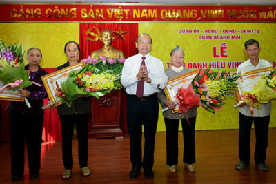 Hoàng Mai truy tặng danh hiệu "Bà mẹ Việt Nam anh hùng" cho 8 mẹ