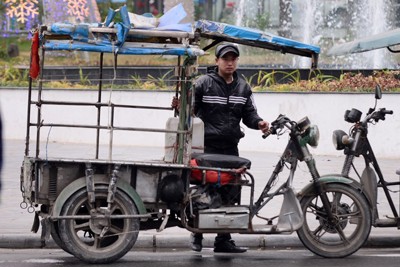 Chưa đầy 1% xe 3 bánh tại Hà Nội được phép lưu hành