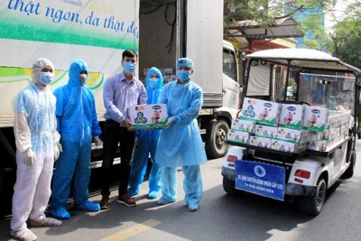 Vinamilk hỗ trợ 45.000 hộp sữa cho hơn 800 trẻ em đang cách ly tại Hà Nội, Hải Dương, Hải Phòng