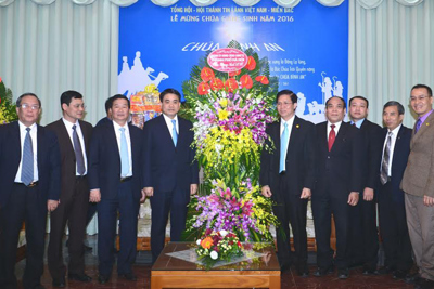 Chủ tịch Nguyễn Đức Chung chúc mừng Giáng sinh cộng đồng tín hữu Tin Lành